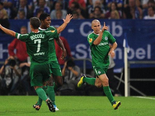 ורד במדי חיפה. רק עליה לבתים חסרה (Getty images)