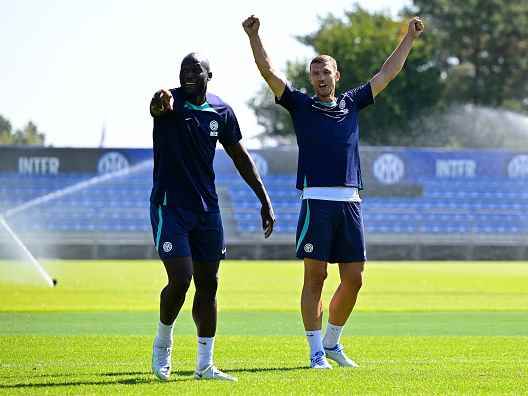 מחליף ראוי? דז'קו ולוקאקו (GETTY)