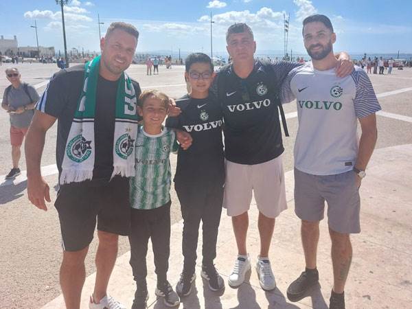 משפחת בן שושן בליסבון. ההתרגשות בשיאה