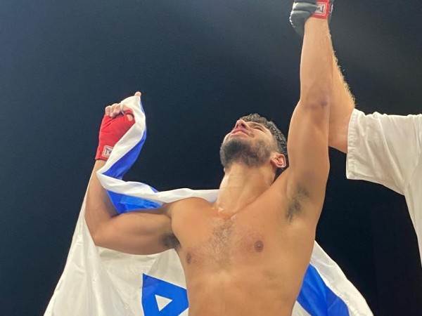 "רוצה לשמור על המקום בפסגה" משה לאחר הזכייה בזהב