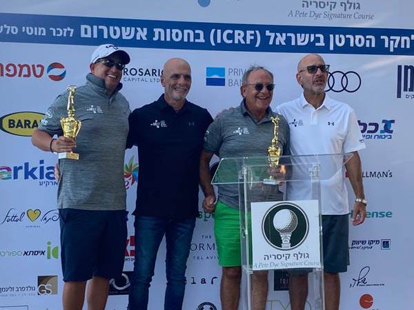 ראובן אבלגון וחיים בן הרוש, זוכי ליגת הכסף ומנכ"ל מועדון הגולף ליאור פריטי (באדיבות הקרן לחקר הסרטן ICRF)