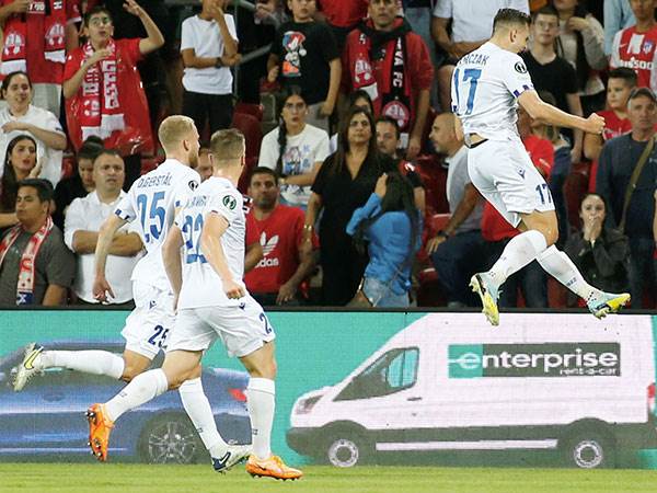 "יותר נוח שהדברים תלויים בנו" (אלן שיבר)