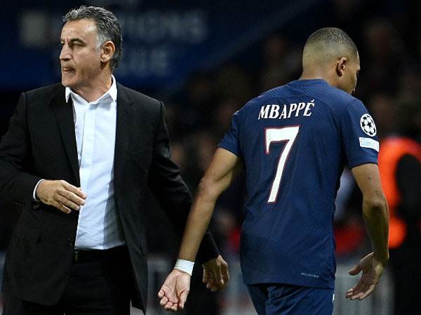 אמבפה וגאלטייה. שינוי מרענן (FRANCK FIFE/AFP via Getty Images)