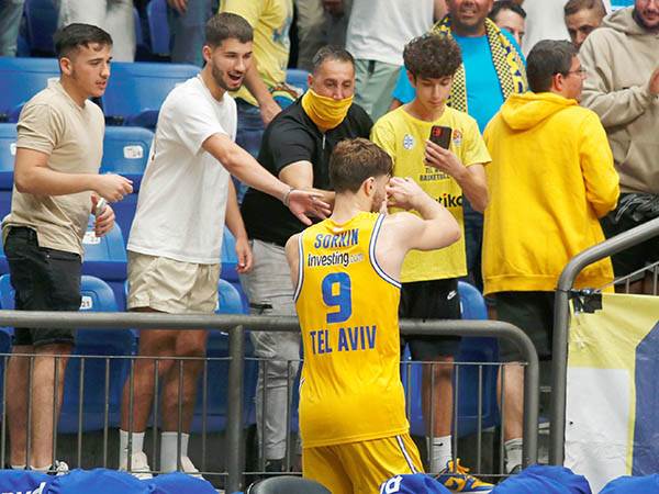 רומן סורקין. ממשיך להתחבר לקהל (אלן שיבר)