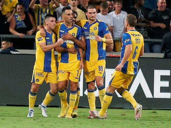 מכונה התקפית. גלוך, יובאנוביץ' וזהבי (צילום: אלן שיבר)