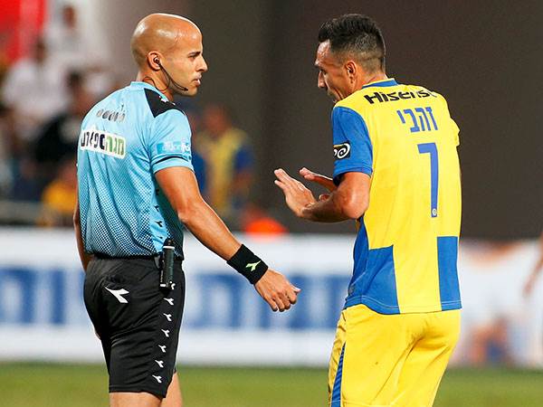 שער של זהבי נפסל (צילום: אלן שיבר)