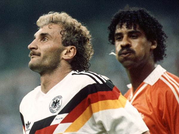 היריקה של ריקארד (1990)