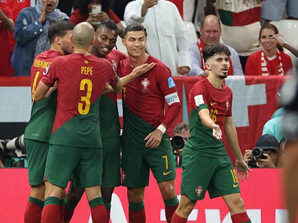 והשתפק בחגיגות עם לאאו (Getty)