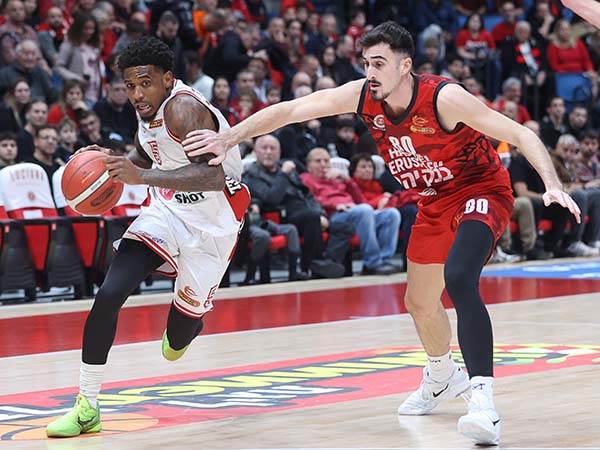 "מתרכז בלזכות באליפות". מנפורד (דני מרון)