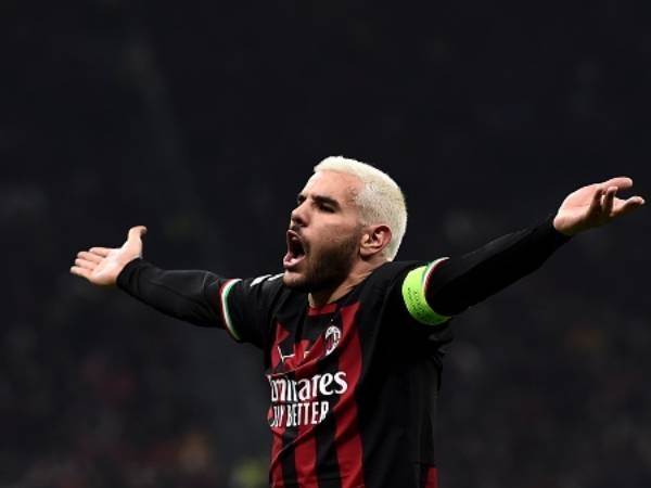 מילאן תעלה לרבע הגמר? (getty)