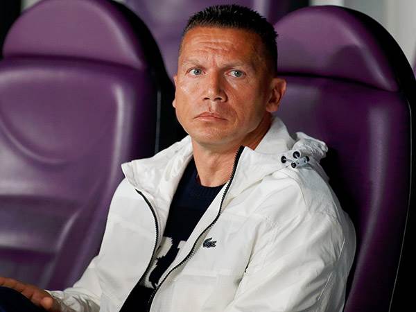 "צריך ללכת לאתגר אחר". בכר (אלן שיבר)