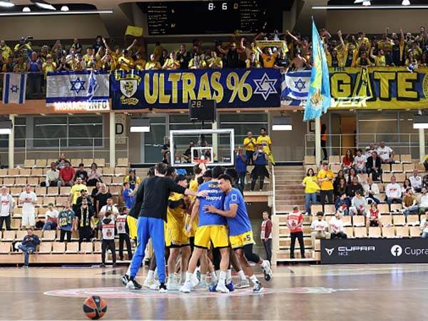 הצהובים בחימום אחרון (getty)