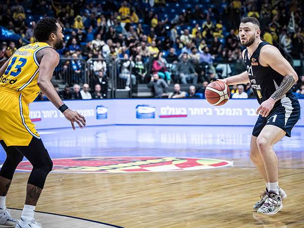 "במקום לחרב קריירה, בואו נתקן" (עודד קרני)