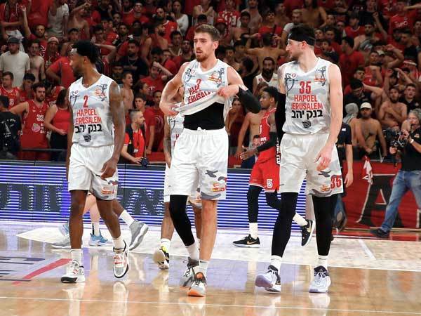 הסתיימה באכזבה (אלן שיבר)