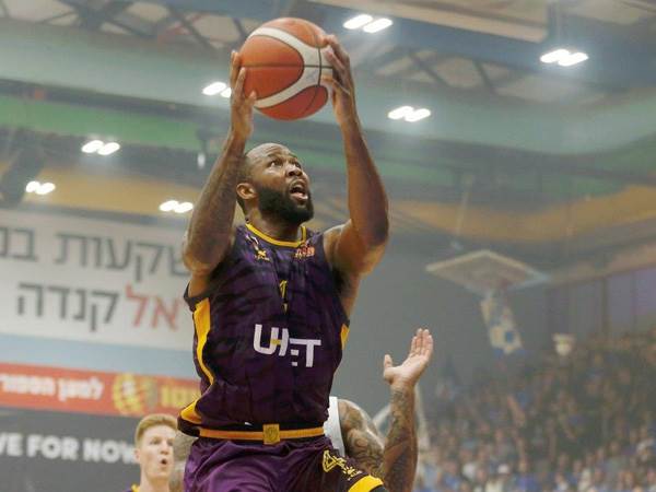 מבוקש. ג'ונסון