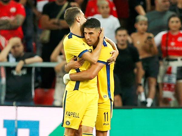 יחזור להביא מספרים? כהן (אלן שיבר)