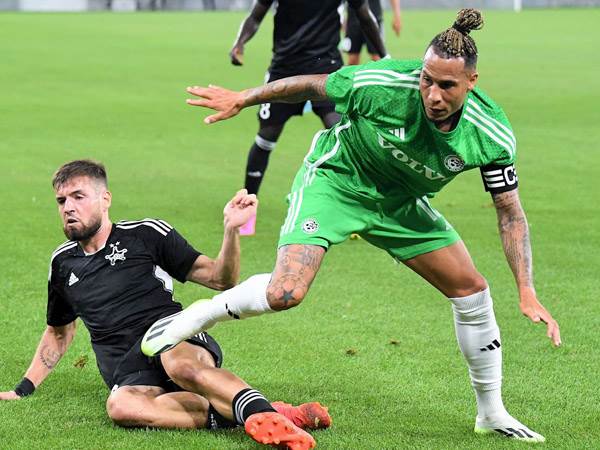 "באנו בגישה אמיתית לנצח" (צילום: ראובן כהן, האתר הרשמי של מכבי חיפה)