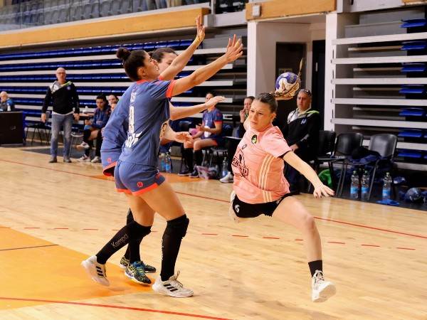 החתמה גדולה לארזים (קרדיט: הדר ואן קולא,ף איגוד הכדוריד)