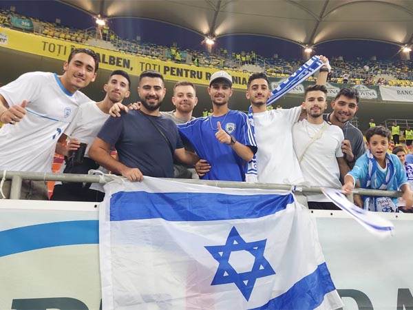 הקהל בבוקרשט כבר מוכן