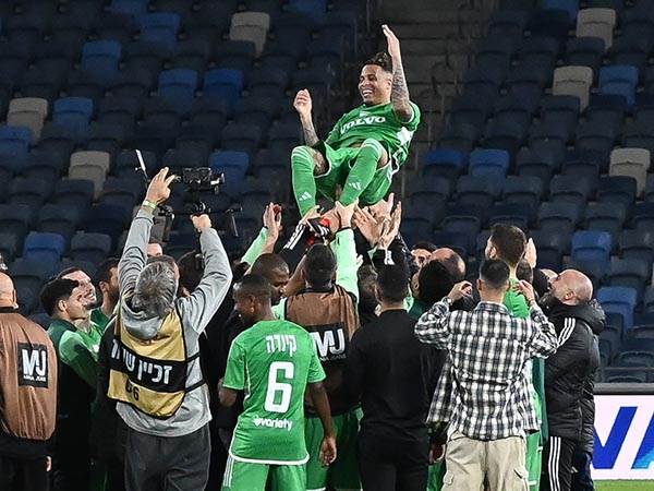 “אמרתי לו תהנה ארבעה חודשים ותחזור“ (ברני ארדוב)