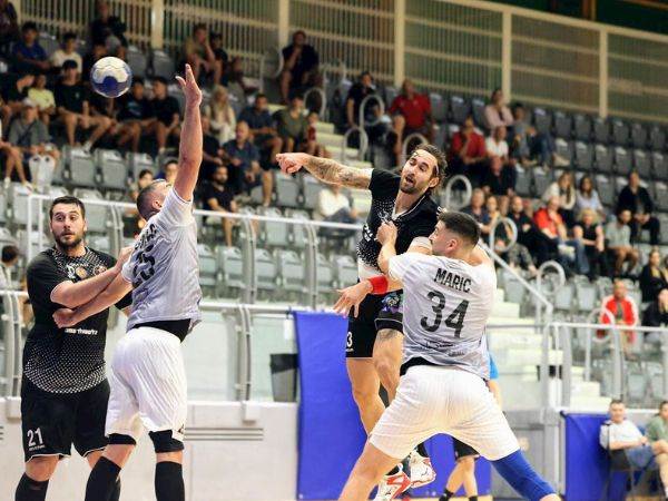 הדר ואן קולא, איגוד הכדוריד