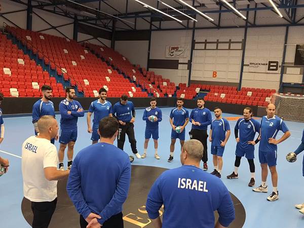 סגל מעט שונה (דורון בן עטיה)