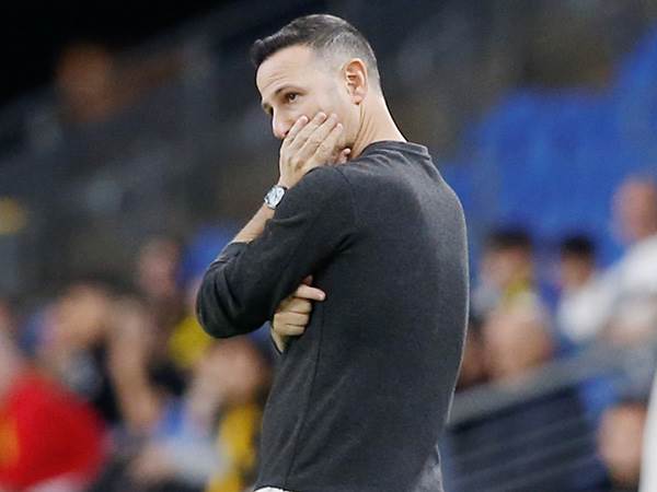 מעמדו התערער. צרפתי (אלן שיבר)