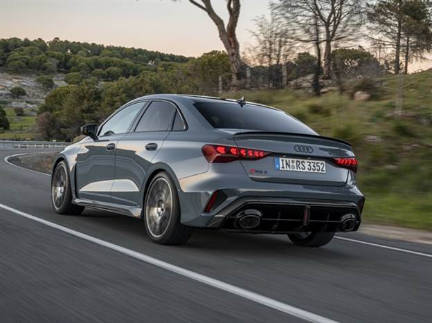 לא שכחנו, גם הסדאן התעדכנה