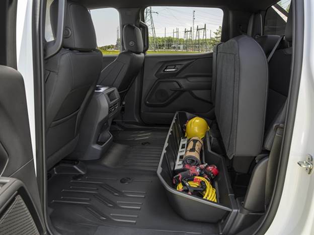 בסיס גלגלים של יותר מ-370 ס"מ