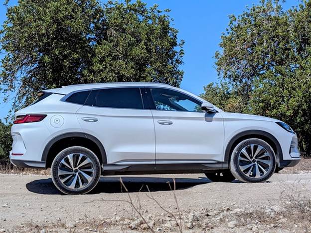 האם היותו ג'יפון בעל ממדים יסיעו לו בכך?