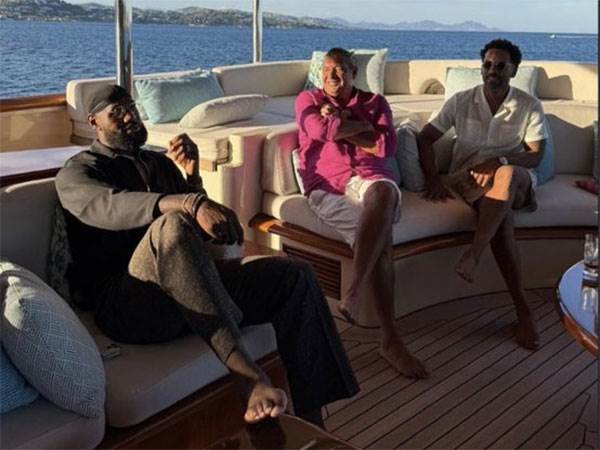 (האינסטגרם של רזנטוביץ`)