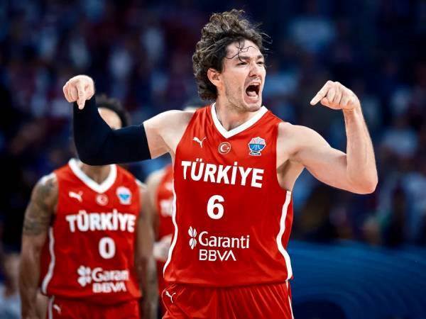(FIBA)