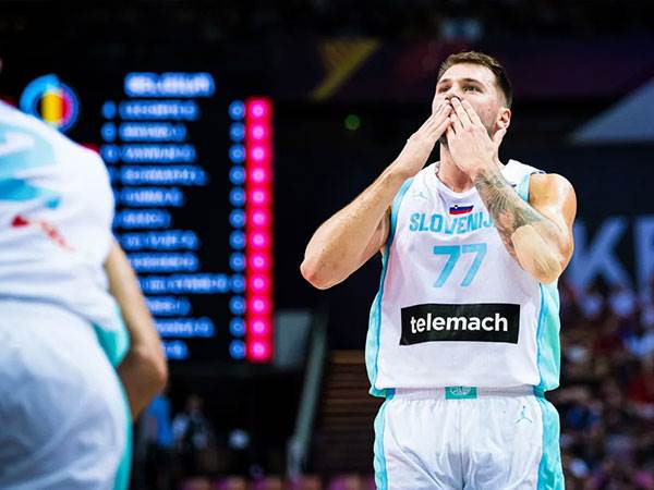 (FIBA)