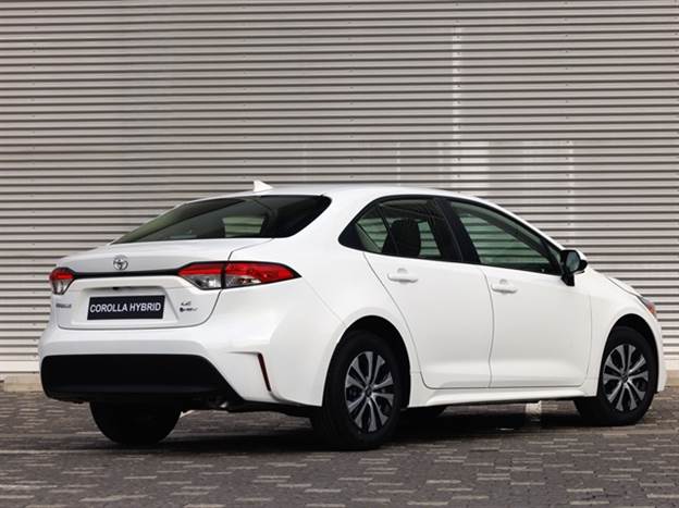 בעיקר הבדלי עיצוב קלים בעיצוב החיצוני