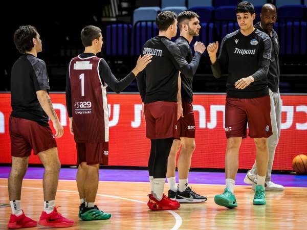 (FIBA)