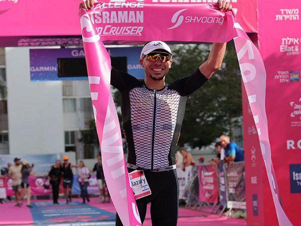 אלעזרי מנצח | צילום: עודד קרני, שוונג