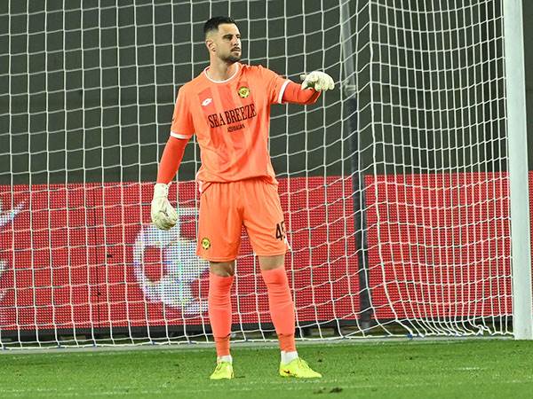 אנטמן ספג בבכורה (ברני ארדוב)