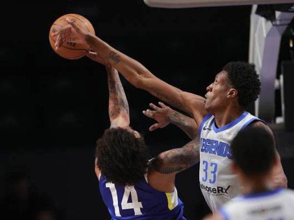 PABLO LOMELIN/NBAE via Getty Images