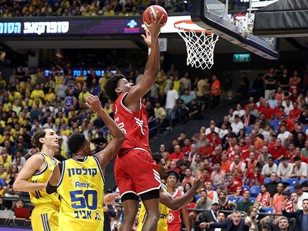 הפתיחה הנהדרת של אוטורו לא הועילה (צילום: אלן שיבר)