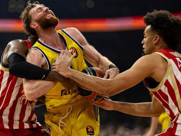 מכבי ת“א מתרסקת (Photo by Srdjan Stevanovic/Euroleague Basketball via Getty Images)