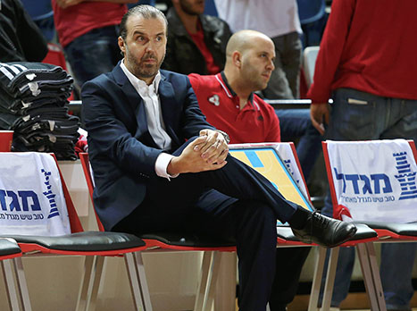 שמר על הסיכוי לגביע. פיאניג'אני (אלן שיבר)