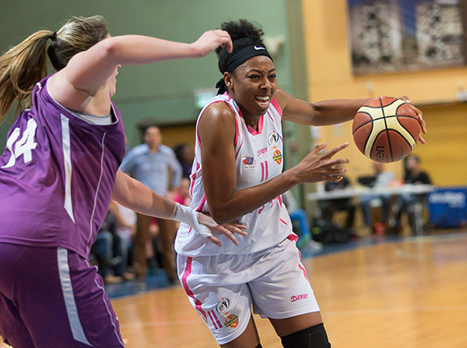 נינג'יפה. משחק מצוין של האמריקאית (עודד קרני)