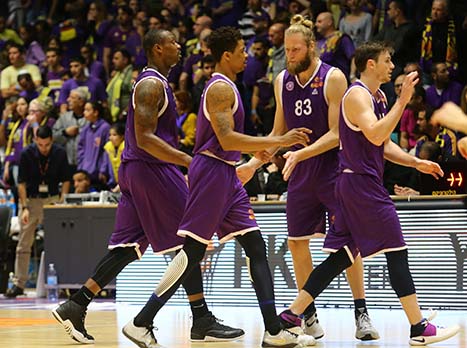 שחקני נהריה חוגגים. עדיין בתמונת השלב הבא (מנהלת הליגה)