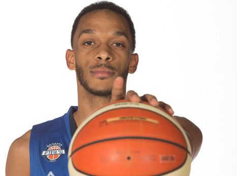 "השמיים הם הגבול" (צילום: מנהלת הליגה)