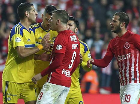 "לפעמים אני עובר את הגבול במגרש" ֹ(אלן שיבר)