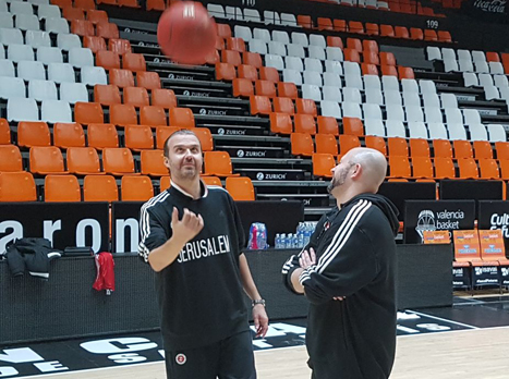 "נרגשים לשחק במשחק כזה". פיאנג'יאני באימון המסכם