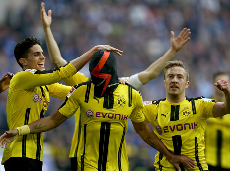 אובמיאנג והחברים חוגגים. לא הספיק (Getty)