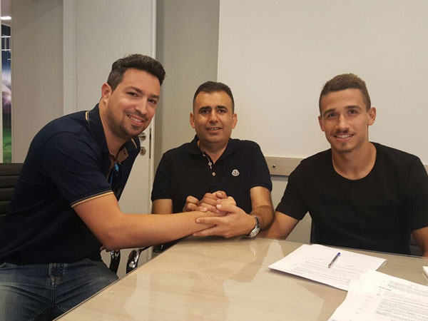 ניסנוב. "שחקן מבטיח"