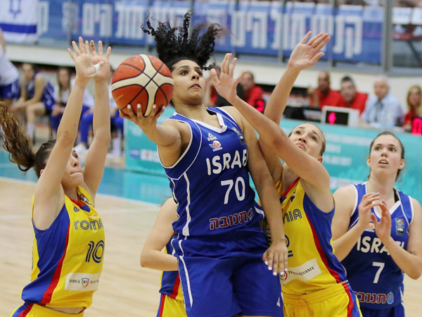 מפגינות אופי נהדר (FIBA)