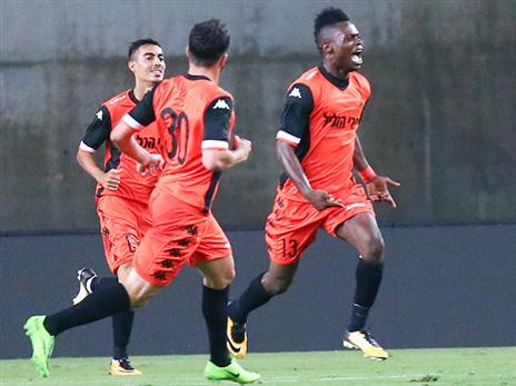 ינסו להדהים את זניט (אלן שיבר)